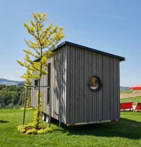 Tinymobil im Grünen