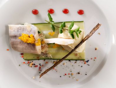 Vorspeise mit Forelle und Zuchhini
