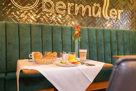 Schön gedeckter Tisch im Restaurant