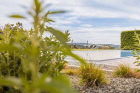 Blick auf den Außenpool