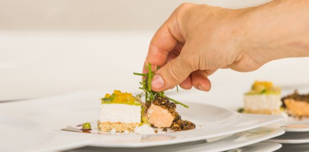Eine leckere Vorspeise wird angerichtet