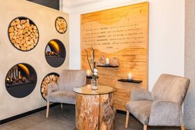 Blick auf gemütliche Sitzgruppe