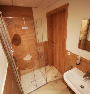 Externes Badezimmer im Haupthaus