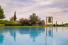Pool mit herrlichem Ausblick